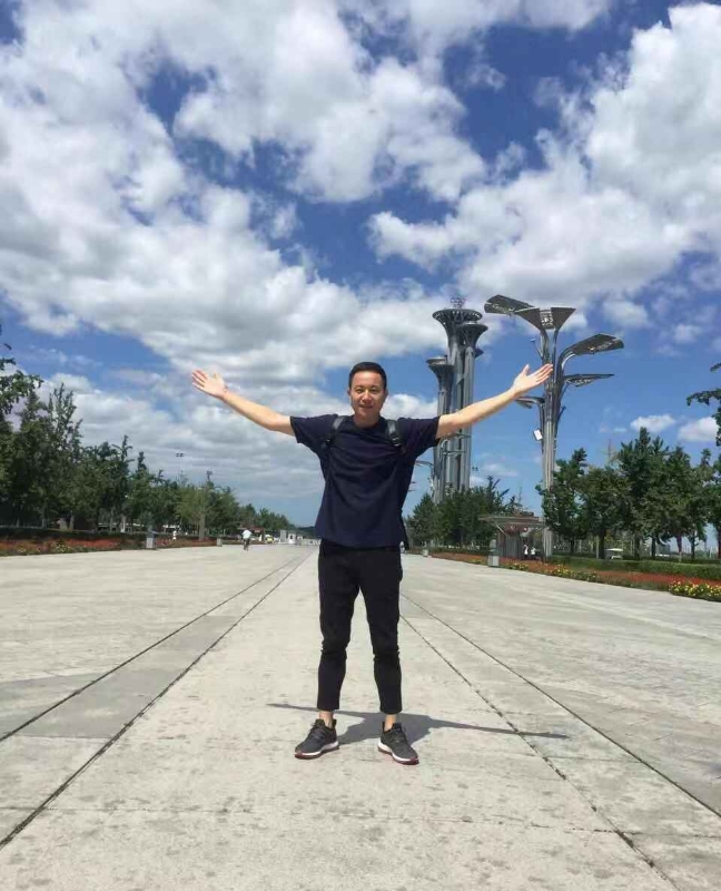 林东的第一张照片--桃园交友中心