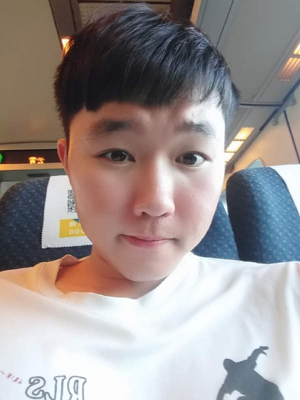 爱玉的第一张照片--桃园交友中心