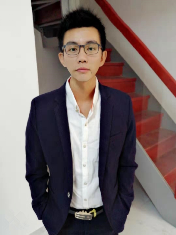 林智明的第一张照片--桃园交友中心