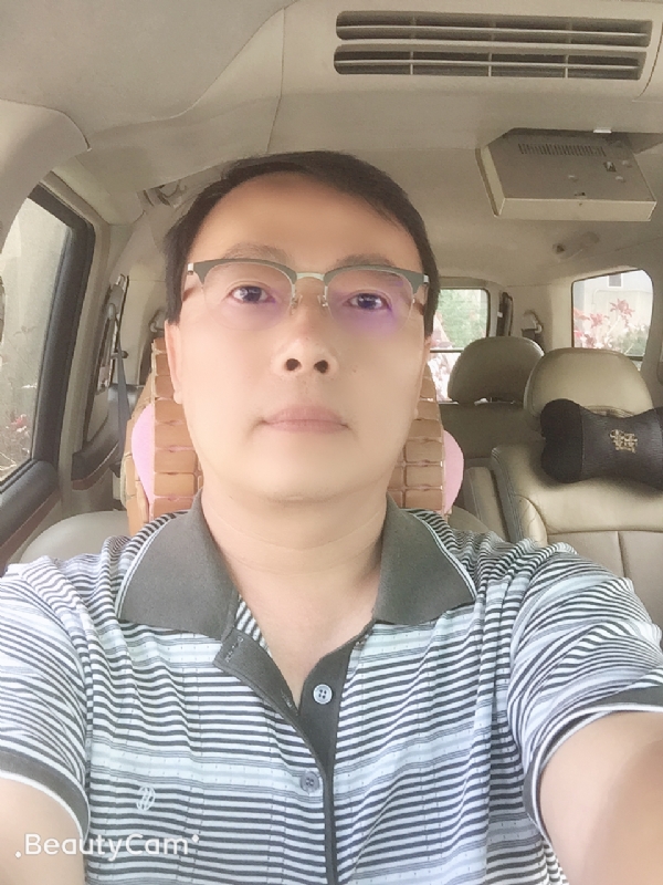 棄天帝的第一张照片--桃园交友中心