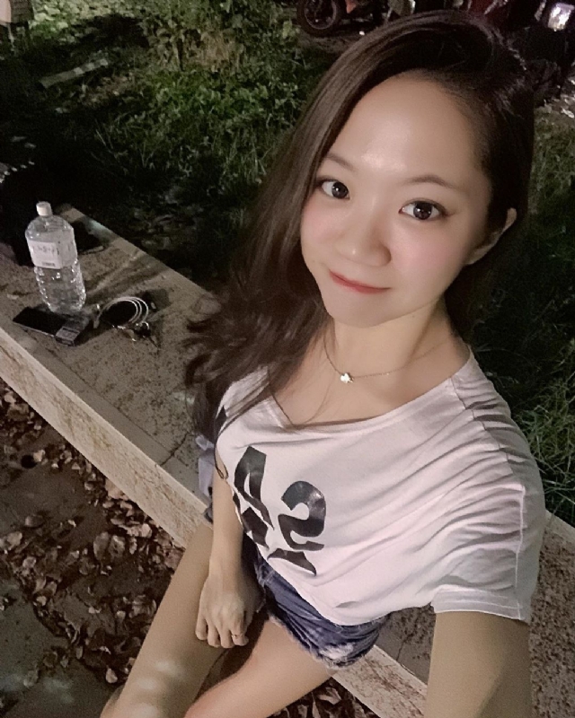 欣欣的第一张照片--桃园交友中心