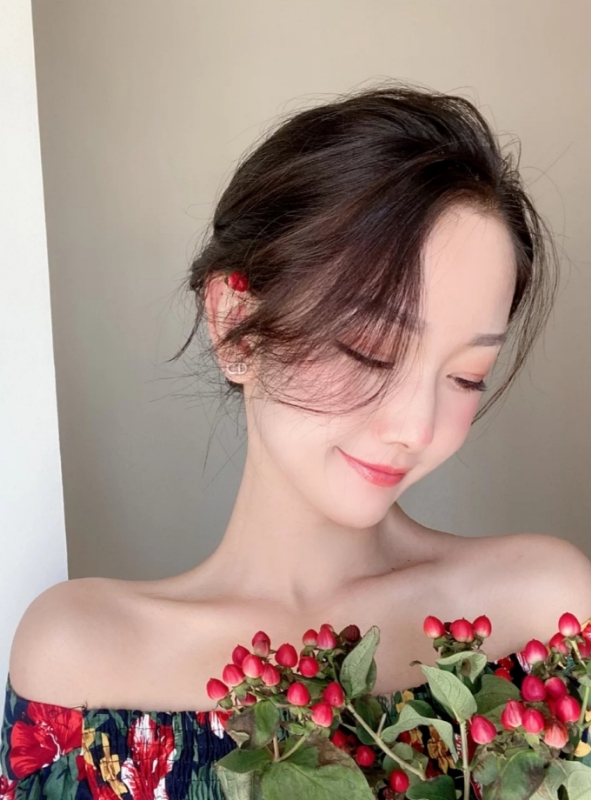 小诗vanessa的第二张照片--桃园交友中心