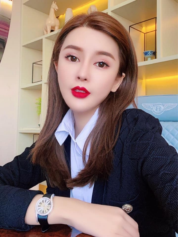 李嘉薇的第一张照片--桃园交友中心
