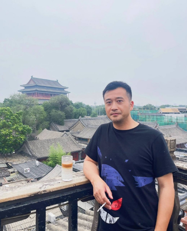 生而为人的第二张照片--桃园交友中心